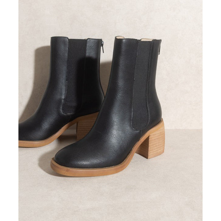 Olivia Chelsea Heel Boots