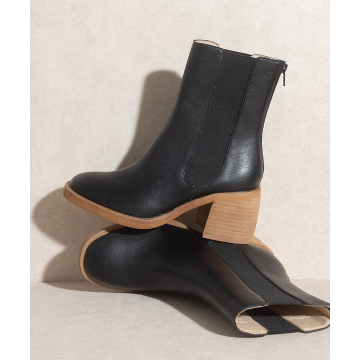 Olivia Chelsea Heel Boots