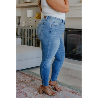 Judy Blue Cathy Mid Rise Vintage Skinny Jeans
