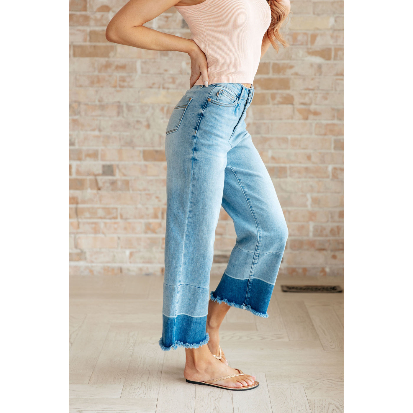 Judy Blue Ollie High Rise Wide Leg Crop Jeans in Medium Wash