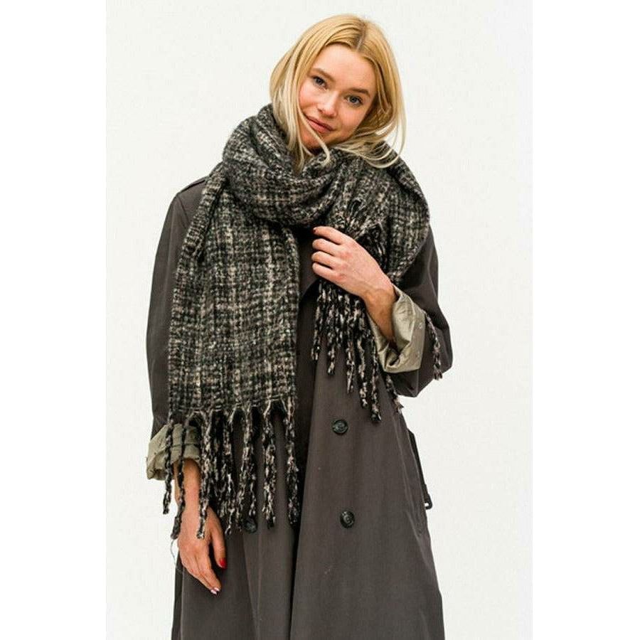 Lee Black Plaid Scarf